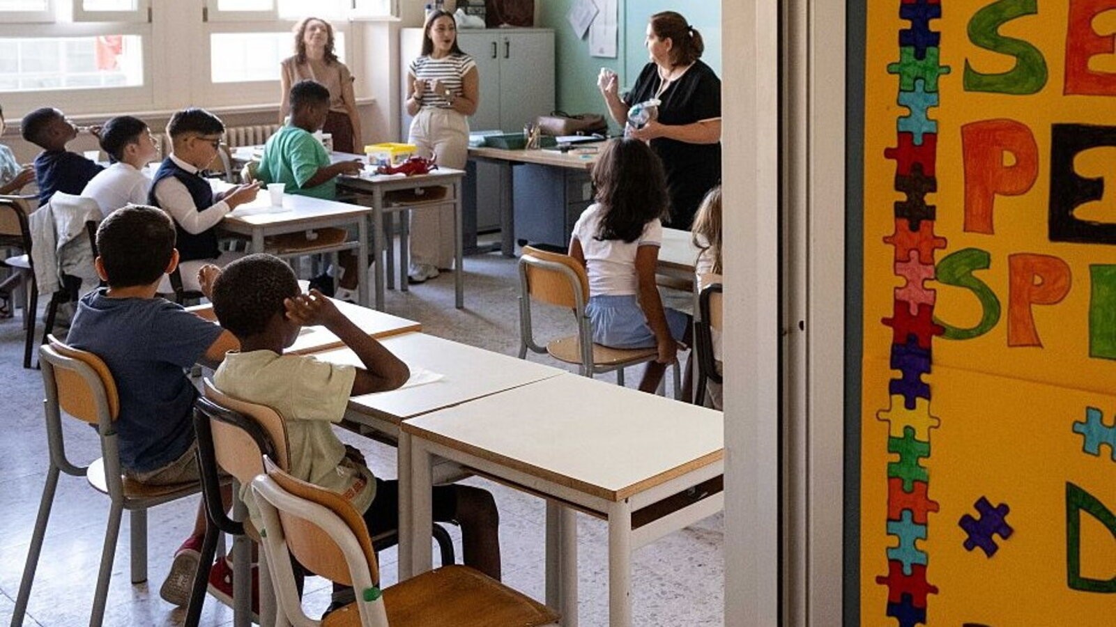 Bambini stranieri a scuola: la legge che divide il puro dall'impuro